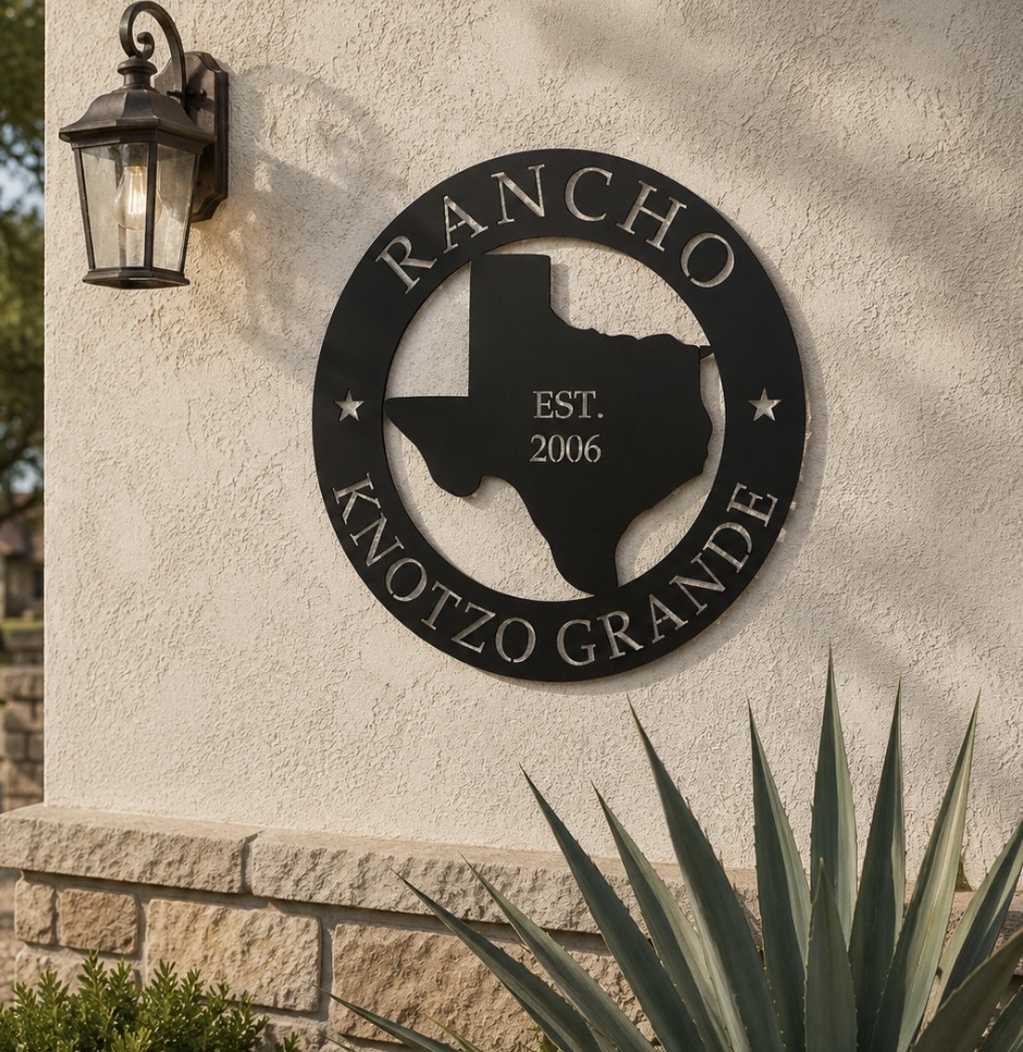 Metal star sign with Texas STAR and custom name