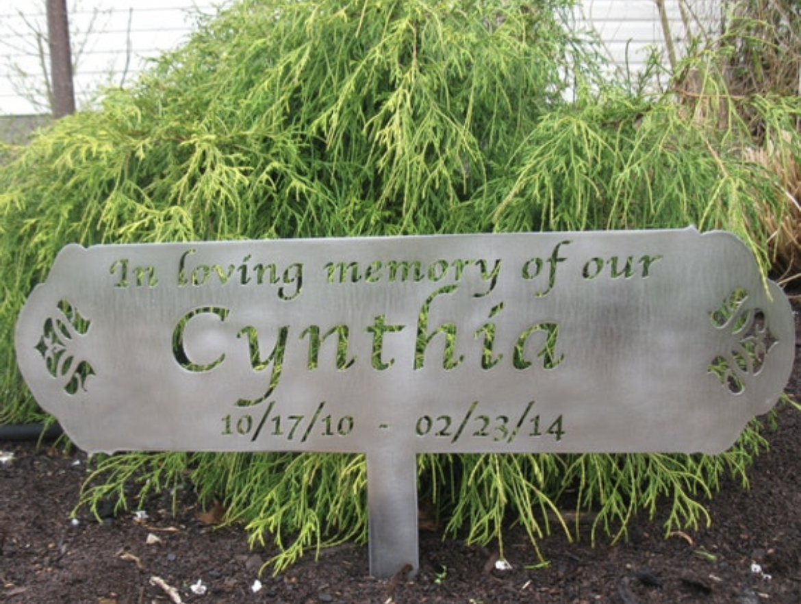 Metal in memory plaque with 2ft stake
